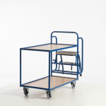 Tischwagen mit 2 Trittstufen (2 Etagen)