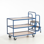 Tischwagen mit 2 Trittstufen (3 Etagen)